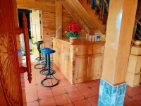Hmong Wooden Home - bar
