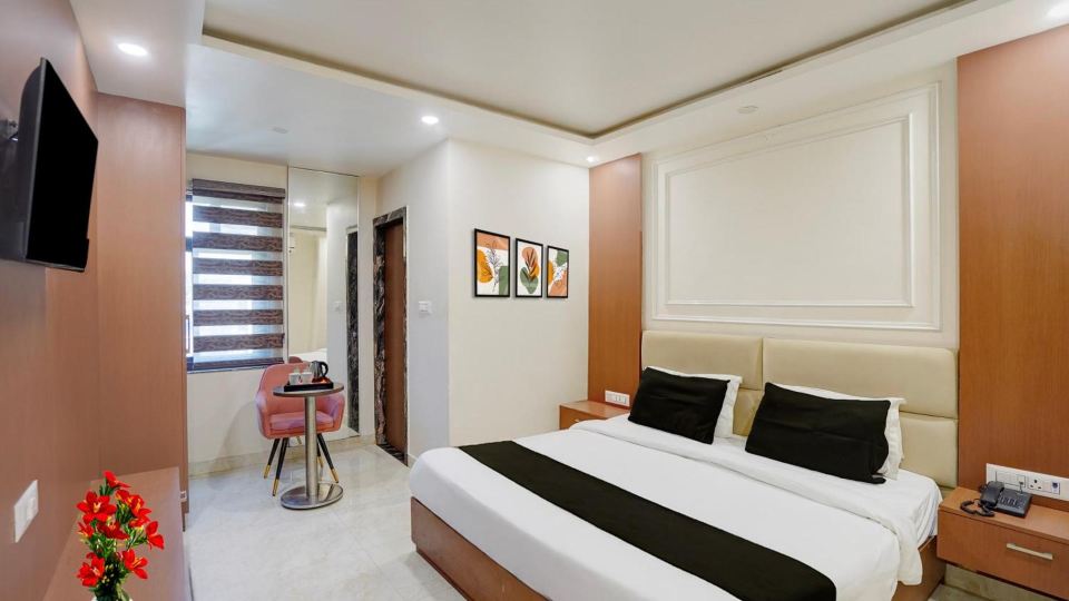 Hotel O by OYO S R Galaxy