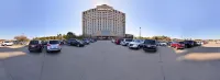 クラウンプラザ スプリングフィールド by IHG - 駐車場