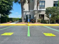 Holiday Inn Express & Suites LAKE PLACID by IHG - Parkplatz