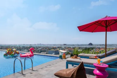 Moxy Solo Hotel dekat Masjid Raya Sheikh Zayed Solo Surakarta