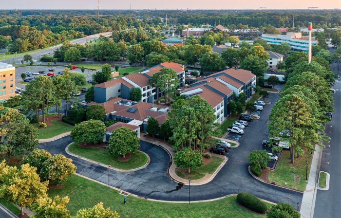Country Inn & Suites by Radisson, Hampton Coliseum