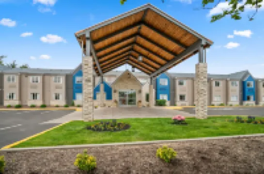 Microtel Inn & Suites by Wyndham Lexington