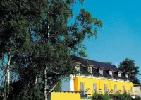 豪斯姆美爾施坦胡德飯店