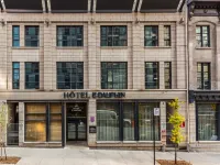 Le Dauphin Montréal Centre-Ville Hotels near Montreal Central Station