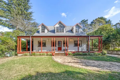 Whispering Pines Cottages