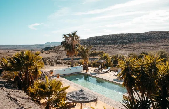 馬雷諾斯農莊羅吉斯膳宿旅館
