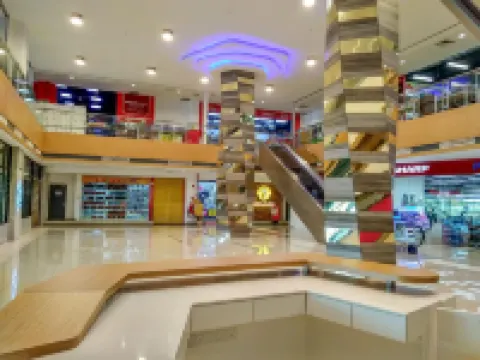 德中心-由亞當民宿管理，布城加影邦宜