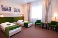 Life Hotel Hotel in zona Temple of the Pimen of Ugresh