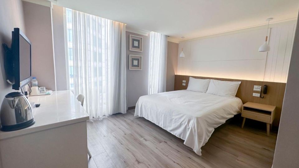 Red Residence Hotel