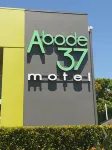 Abode37 Motel Emerald