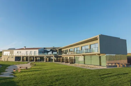 Santa Cruz - Movement & Nature House