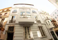 Jurnal Hotel Hotels near Galata Mevlevihanesi Müzesi