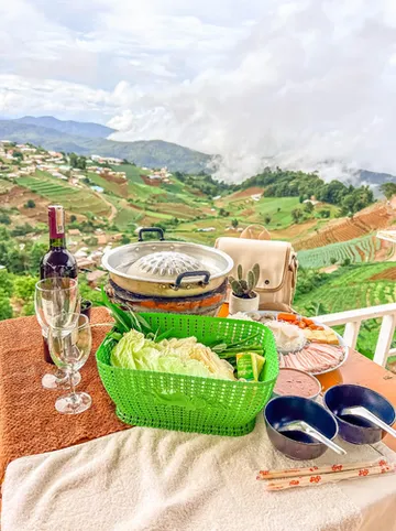 รูปภาพของม่อนชาพาเพลิน ม่อนแจ่ม