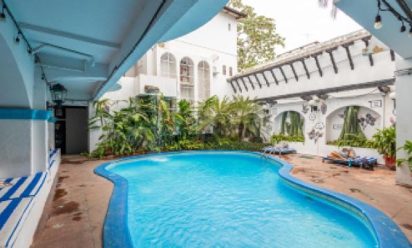 Socialtel Granada - Formerly Selina Granada