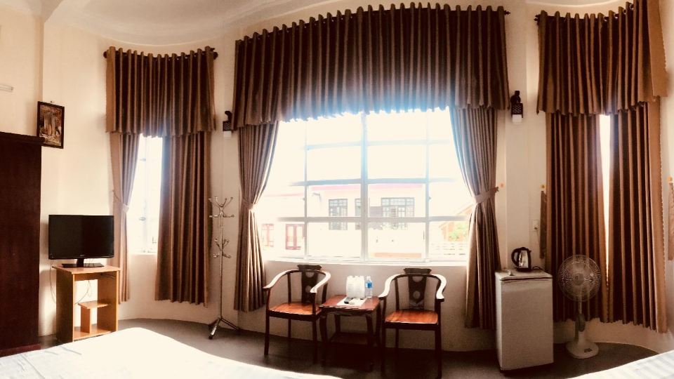 Nam Long Hotel