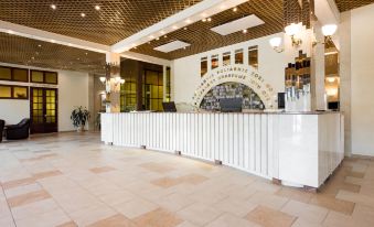 Cosmos Murmansk Hotel