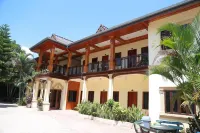 Thoulasith Guesthouse - Hot Springs
