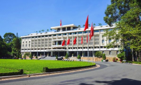 YoKo Airport Saigon Hotel