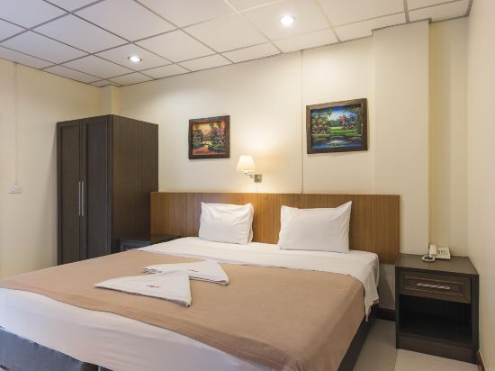 Lodge 61 Hotel