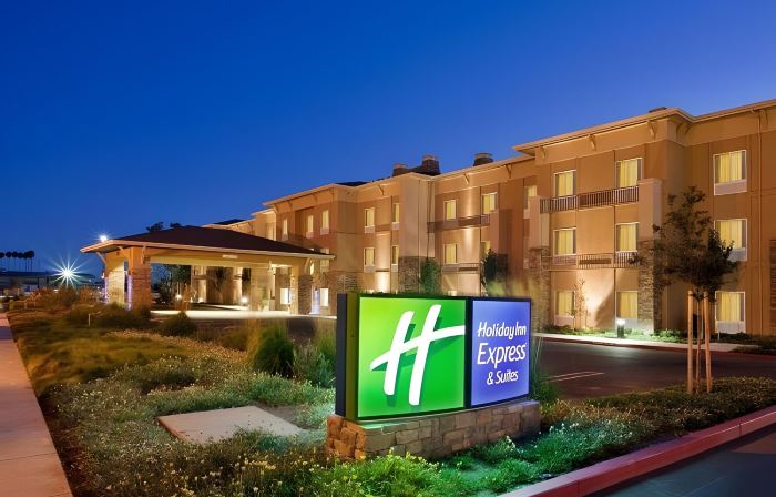 Holiday Inn Express & Suites NAPA VALLEY-AMERICAN CANYON by IHG