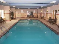 La Quinta Inn & Suites by Wyndham Little Rock - Bryant - Pools