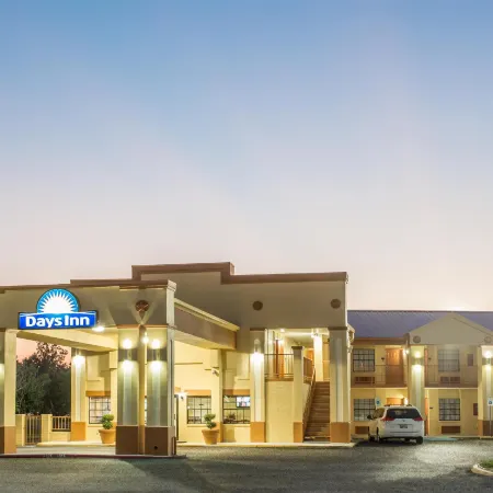 Days Inn by Wyndham Orange