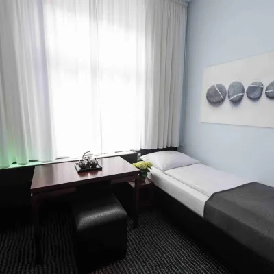 Hotel Concorde Hotels near Westend Tower