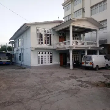 Diamond Star Guest House Отели рядом с достопримечательностью «Монастырь Шве-Ян-Пяй»