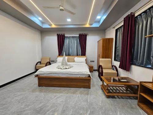 Hotel Pooja Inn & Restauants & Lodge