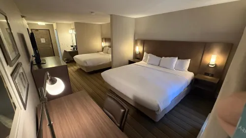 Country Inn & Suites by Radisson, Mason City, IA