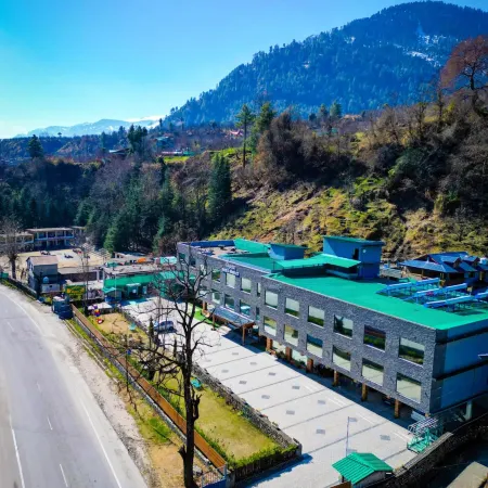Span Inn & Suites by Alivaa, Manali Отели в г. Бадгран