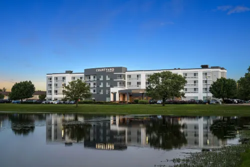 Courtyard Evansville East Hotels in Ohio Township