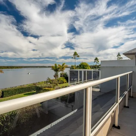 Harrington River Lodge