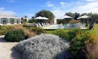 Donna Coraly Country Boutique Hotel - Infinity Pools
