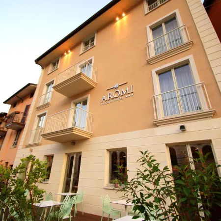 Aromi Piccolo Hotel