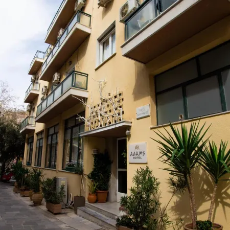 Adam's Hotel Отели рядом с достопримечательностью «Новый музей Акрополя»