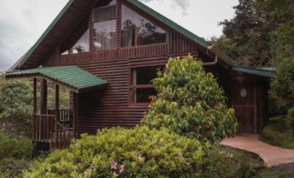 Cedrela Eco-Lodge & Restaurante