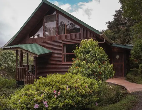 Cedrela Eco-Lodge & Restaurante