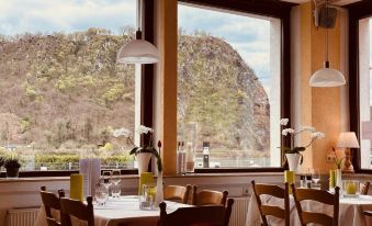 Hotel Cafe Restaurant Loreleyblick - Housity