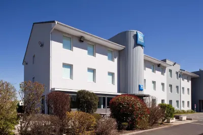 Ibis Budget Clermont Ferrand Nord Riom Hotels near Notre Dame des Sources
