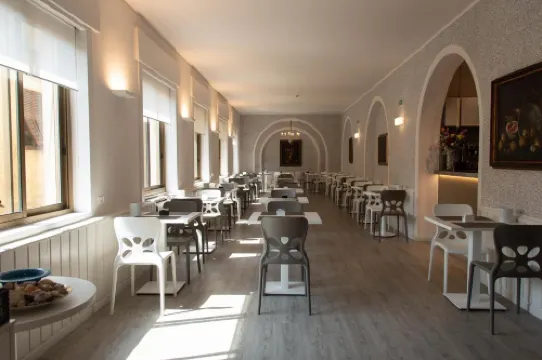 Hotel Vittoria Ăn uống Photos