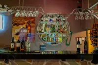 Olympus Plaza Hotel - bar