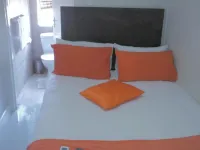 Valley Guest House - Bed and Breakfasts