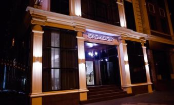 Palazzo Hotel