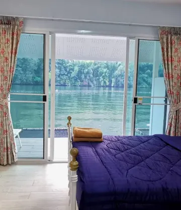 ห้องพักพร้อมวิวแม่น้ำ