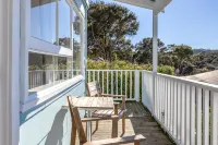 Waiheke Island Motel - Sea View