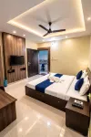 Hotel Savitri