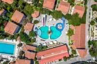 Riverside Garden Resort - Beach