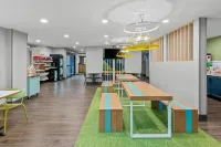 Spark by Hilton Brunswick - parking